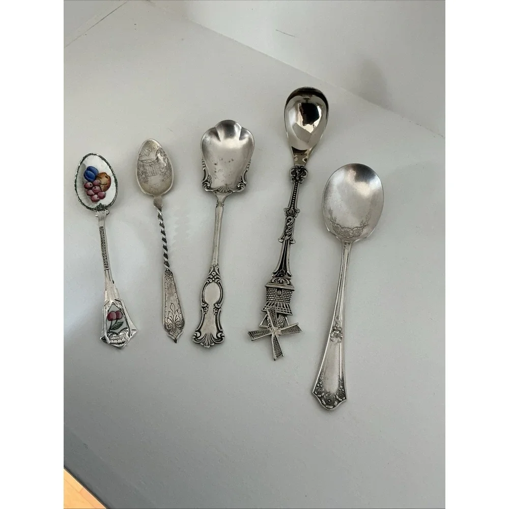 Lot of 5 Vintage Spoons Souvenir Mixed Metals Silver Tone Collectible Spoons